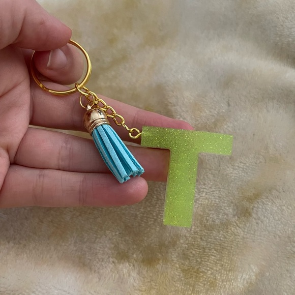 Handmade Letter "T” Keychain - Picture 2 of 6